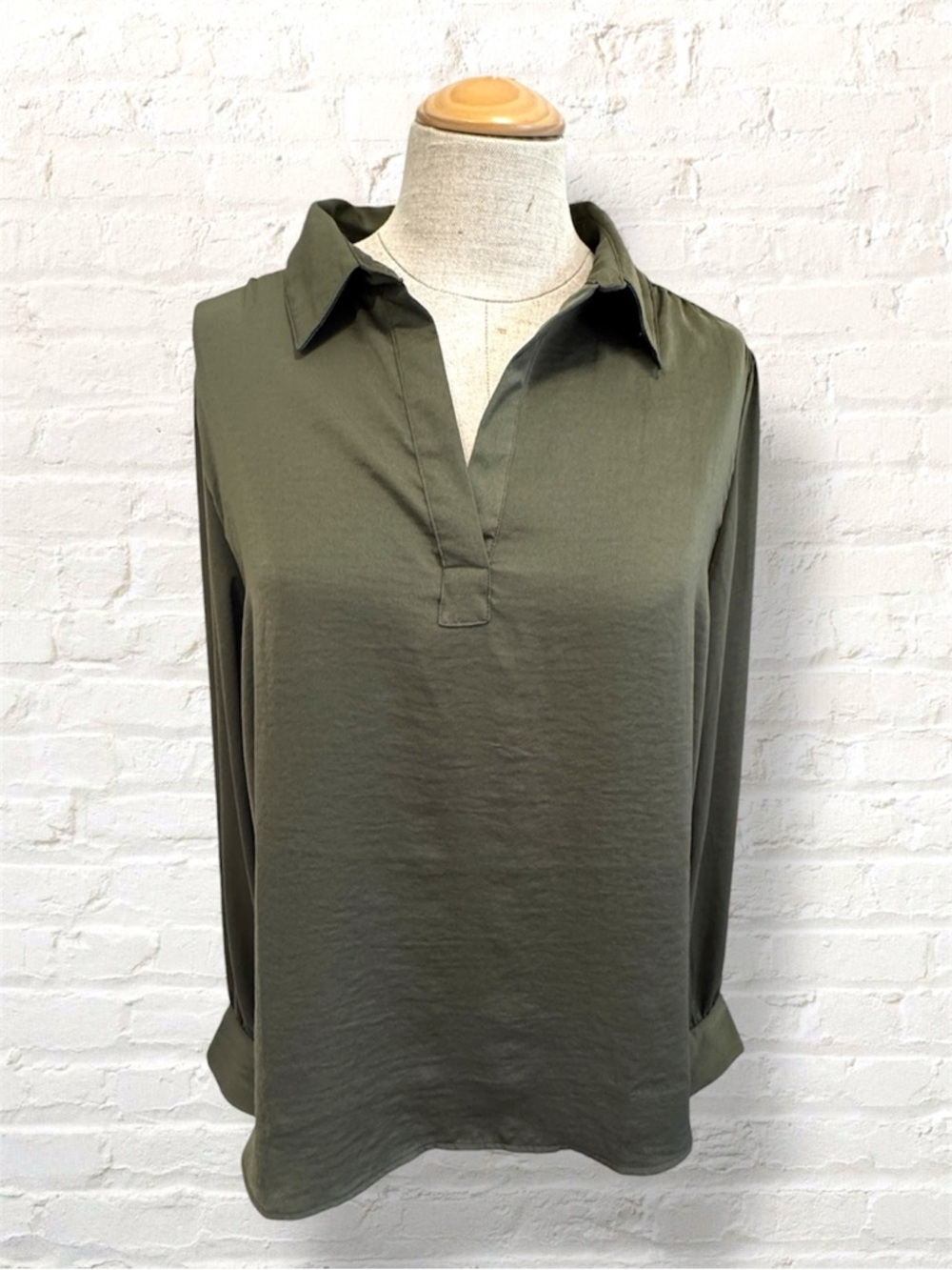 Banana Republic Olive Green Split V Collar Long Sleeve Tunic Blouse